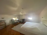 Недвижимость Трехкомнатная квартира, Центр: 11