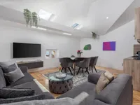 Недвижимость Трехкомнатная квартира Центр: 2