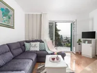 Недвижимость Двухкомнатная квартира, Центр: 5