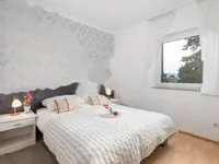 Недвижимость Двухкомнатная квартира, Центр: 9