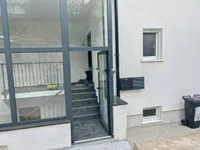 Недвижимость Трехкомнатная квартира в центре: 2