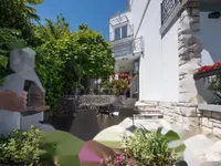 Недвижимость Трёхкомнатная квартира, центр: 18