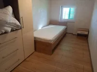 Недвижимость Трёхкомнатная квартира в центре: 14