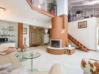 Недвижимость Четырёхкомнатная квартира в центре: 3