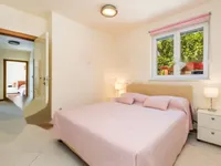 Недвижимость Четырёхкомнатная квартира в центре: 24