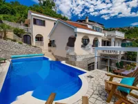 Недвижимость Семейный дом 430 м², Центр.: 2