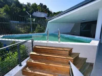 Недвижимость Семейный дом 360 м², Центр: 3