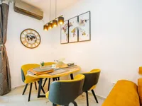 Недвижимость Двухкомнатная квартира в центре: 4