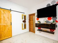 Недвижимость Двухкомнатная квартира в центре: 6