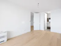 Недвижимость Трехкомнатная квартира в центре: 14