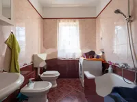 Недвижимость Семейный дом 340 м², Центр: 12