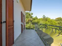 Недвижимость Семейный дом 340 м², Центр: 15