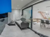 Недвижимость Семейный дом 200 м² в Центре: 12