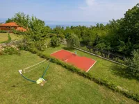 Недвижимость Семейный дом 300 м², Центр, Опатия: 10