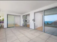 Недвижимость Двухкомнатная квартира Центр: 4