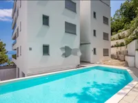 Недвижимость Двухкомнатная квартира Центр: 5