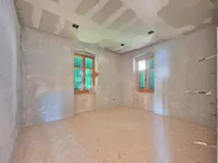 Недвижимость Трёхкомнатная квартира, Центр: 4