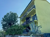 Недвижимость Трехкомнатная квартира центр: 17