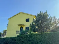 Недвижимость Трехкомнатная квартира центр: 19