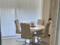 Недвижимость Двухкомнатная квартира в центре: 3