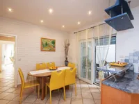 Недвижимость Четырехкомнатная квартира, Опатия: 9