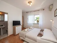 Недвижимость Четырехкомнатная квартира, Опатия: 19