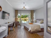 Недвижимость Семейная вилла 4 м², новая: 3