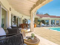 Недвижимость Семейная вилла 4 м², Запад, Опатия: 3