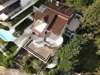 Недвижимость Четырёхкомнатная квартира, Центр, Опатия: 8