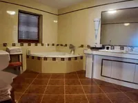 Недвижимость Четырёхкомнатная квартира, Центр, Опатия: 19