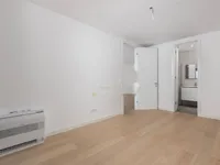 Недвижимость Двухкомнатная квартира, центр: 8