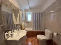 Недвижимость Четырехкомнатная квартира, Центр, Опатия: 8