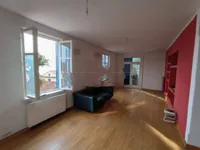 Недвижимость Семейный дом 369 м², Центр: 6