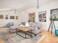 Недвижимость Четырехкомнатная квартира, Центр : 4