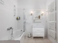 Недвижимость Четырехкомнатная квартира, Центр : 14