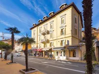 Недвижимость Четырехкомнатная квартира, Центр : 24