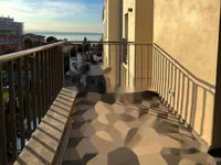 Недвижимость Трехкомнатная квартира в центре: 17