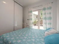 Недвижимость Трехкомнатная квартира, Центр: 23