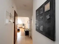 Недвижимость Трехкомнатная квартира, Центр: 24