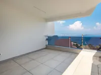 Недвижимость Двухкомнатная квартира в центре: 3