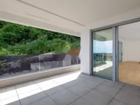 Недвижимость Двухкомнатная квартира в центре: 6