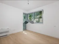 Недвижимость Двухкомнатная квартира в центре: 10