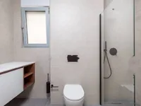 Недвижимость Трехкомнатная квартира в центре: 24