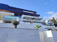 Недвижимость Двухкомнатная квартира Центр: 1