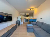 Недвижимость Двухкомнатная квартира в центре: 5