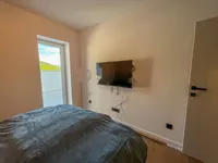 Недвижимость Двухкомнатная квартира в центре: 12