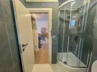 Недвижимость Двухкомнатная квартира в центре: 16