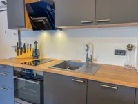 Недвижимость Двухкомнатная квартира в центре: 20