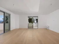 Недвижимость Трёхкомнатная квартира в центре: 1