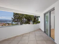 Недвижимость Трёхкомнатная квартира в центре: 2